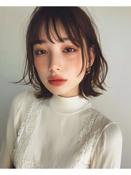 ぽってりレイヤーショート/小顔レイヤー/ナチュラルブラウン