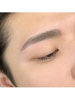 リノ(Lino)の写真/髪はもちろん、眉毛、頭皮まで男の身だしなみを底上げします！