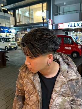 カットワークススリックバイフェローズ(CUT WORKS SLICK by fellows) ニュアンスセンターパート