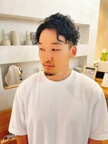 リコ(Lico)&nbsp;色気とワイルド感を両立する強めパーマ☆
