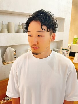 リコ(Lico) 色気とワイルド感を両立する強めパーマ☆