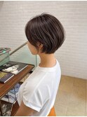 横浜西口/グレーヘアー メテオストレート ひし形レイヤーボブ
