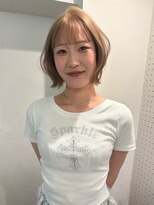 シイ(SIE) creamy beige &ボブレイヤー