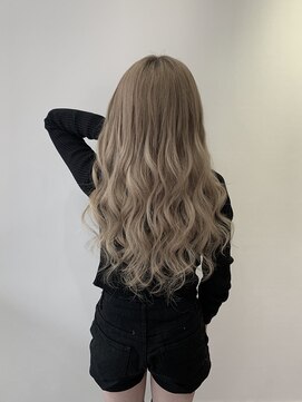 ビセ(VISE) ★10代20代ミルクティーグレージュのエクステでまるで地毛