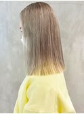 ホワイトブロンド_外ハネボブセクションカラー_ba391123