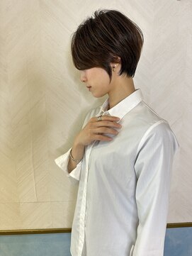 ロンド ストラーダ 心斎橋(Lond strada) ショート×ハイライト白髪ぼかし×シルキーベージュ[心斎橋]