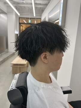 ロンド ローガン 名駅(Lond LOGAN) チリつかないツイストスパイラルパーマ　メンズ　名古屋　眉毛