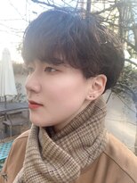 ピークアブー 表参道(PEEK-A-BOO)&nbsp;ベージュカラーパーマ刈り上げマッシュ清潔感ビジネスマン向け