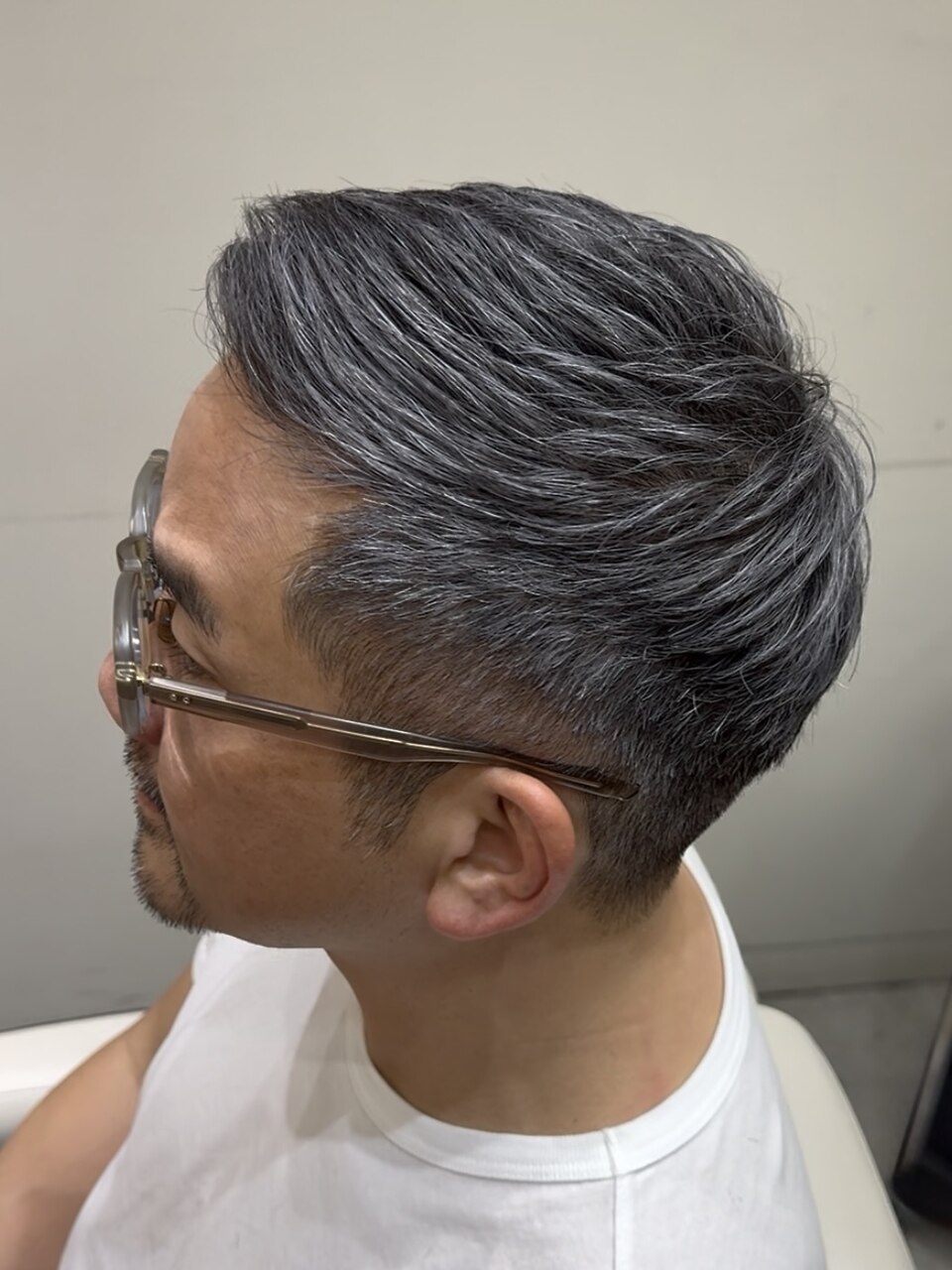 筋感メッシュ/白髪ぼかし/シルバーメッシュ/40代男性髪型：L252879431