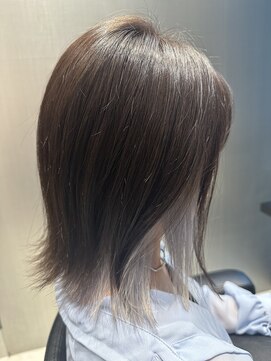 ハルキミナト ジャパン ヨコハマ(HARUKI MINATO japan YOKOHAMA) 【ボブ×インナーブリーチ】シルバーで魅せる洗練スタイル