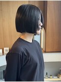 まとまりとツヤのあるタッセルボブ