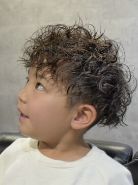 キッズパーマ/メンズカット/メンズ / バーバー/理容室/床屋
