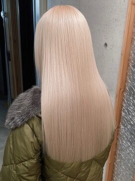 ミルクティー/ブリーチカラー/ウルフカット/レイヤーカット