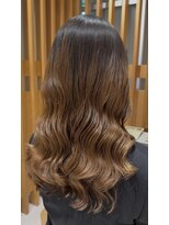 アピッシュ 国分寺(apish)&nbsp;少し高めウェーブの韓国巻きパーマスタイル【津久井】