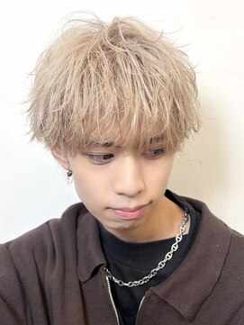 ビューネオ(VIEW NEO) ホワイトブロンド×ラウンドマッシュ