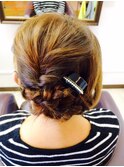 カジュアルアレンジ・・ヘアアクセ添え