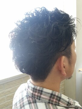 ベル(Belle) 大人ツーブロック