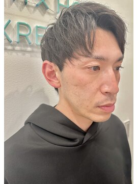 ロミーオム 本厚木(ROMMY. Homme) 刈り上げツーブロックアップバングショートビジネスメンズヘア