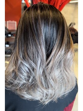 オクルス(OCULUS) 徳島で白髪手術