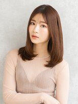 トッカ ヘアアンドトリートメント 難波店 鎖骨ラインの可愛いロブスタイル