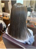 20代30代*ナチュラルダークグレージュ切りっぱなしロング