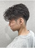 ツーブロックモテる束感フェザーパーマ