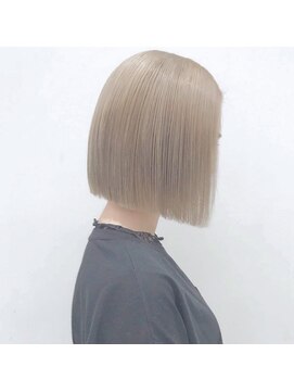 ミュー(Mu) ハイトーン　ミルクティーベージュ　透明感カラー