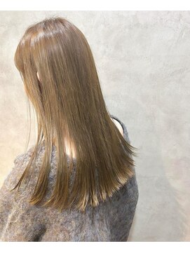 ミルクティベージュ