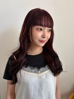ルオラ(Luora)&nbsp;レイヤーカット×ワインレッド