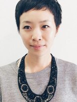 ファミリィ (PHAMILEE) クセをいかしたマニッシュベリーショート