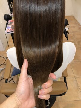 アコンプリッシュ 代官山 恵比寿(accomplish) クリスタルミネコラ