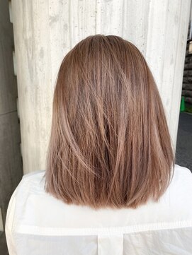 リバレッジ 白金(Leverage) 艶カラー アッシュブラウン