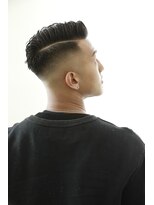 チルチェア 中野店(CHILL CHAIR)&nbsp;スキンフェード×ハードパート <中野> <理容室> <バーバー>