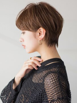 サーカス バイ ビュートリアム 青山(CIRCUS by BEAUTRIUM) マッシュショート20代30代40代大人可愛い暗髪うる艶髪青山表参道