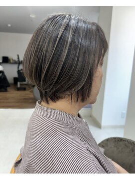 イト(ito.) 脱白髪染めハイライト_マチルダボブ_ピンクベージュ