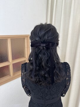 ソノ(sono) ハーフアップ ベロアリボン 結婚式ヘア 参列ヘア イベントヘア