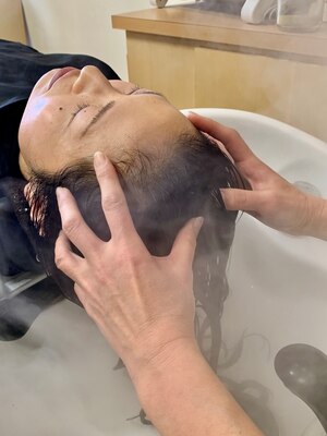【東岡崎駅から徒歩3分】頭皮の脂質除去に特化した専用ジェルを使用◎ヘッドスパで根本から健やかな髪へ―.