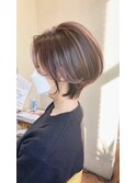 ショートボブ