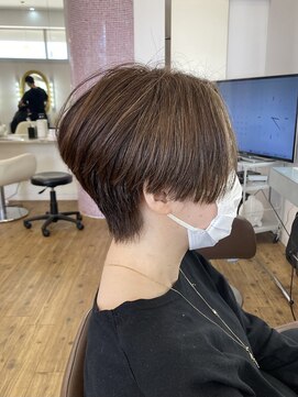 コワファースト 別府 前下がりハンサムショート