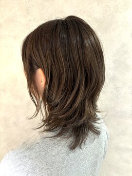 ベノワ(BENOIT) ウルフ×パーマ×アッシュベージュ