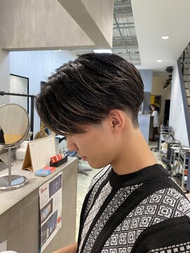 クリアーオブヘアー 覚王山店(CLEAR of hair) センターパート＋ツーブロック