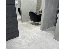 エント(ent)の雰囲気（長時間の施術も周りの目線を気にしない内装【ダブルカラー等】）