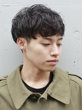 ソト 銀座(soto.) ブルーブラック/フェザーパーマ/刈り上げセンターパート［銀座］