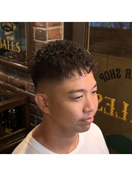 バレス 田町(BALES) <理容室>[メンズ/床屋/シェービング/ヘッドスパ/田町/芝浦]