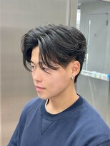 リベル(LIBER)&nbsp;センターパート/カルマパーマ/メンズカット