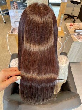 ナイアバイアヌエヌエ(naia by anuenue) 大人なツヤカラー