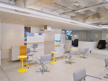 フィラ(FYRA)の写真/似合うを見つけあなたらしさを♪トレンドや同世代の可愛いを押さえたスタイルが◎自分らしさが輝くサロン!