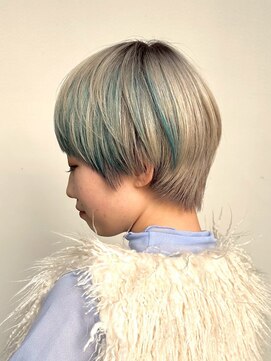 ブリッツ レボ(BLITZ-REVO) 着物ヘア/ダークアッシュ/ミディアムレイヤーカット/柏駅