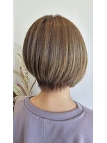アンジュール&nbsp;大人ベージュ×ショートボブ