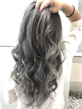 ヘアーリゾートラシックアールプラス(hair resort lachiq R+) 《R+》外国人風3Dアッシュグレー